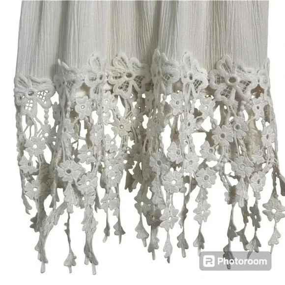 Cream gauzy camisole top, Small, spaghetti straps, lace hem, Festival, Party - Picture 4 of 9